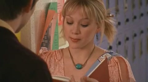 DailyDuff-dot-org_LizzieMcGuire-2x28TheGreatestCrushofAll0404.jpg