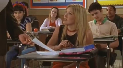 DailyDuff-dot-org_LizzieMcGuire-2x28TheGreatestCrushofAll0528.jpg