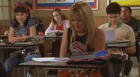 DailyDuff-dot-org_LizzieMcGuire-2x28TheGreatestCrushofAll0530.jpg