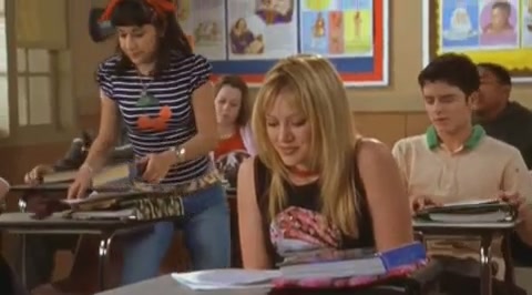 DailyDuff-dot-org_LizzieMcGuire-2x28TheGreatestCrushofAll0541.jpg