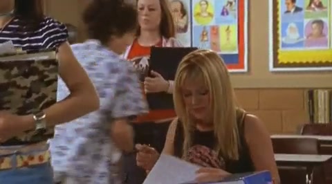 DailyDuff-dot-org_LizzieMcGuire-2x28TheGreatestCrushofAll0544.jpg