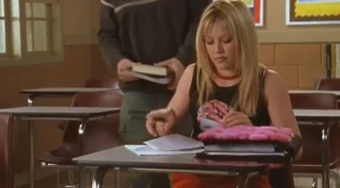 DailyDuff-dot-org_LizzieMcGuire-2x28TheGreatestCrushofAll0546.jpg