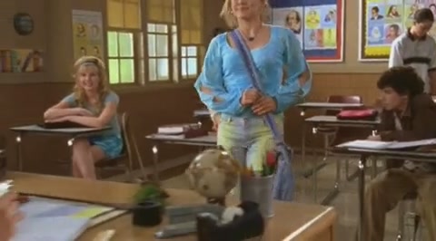 DailyDuff-dot-org_LizzieMcGuire-2x28TheGreatestCrushofAll0644.jpg