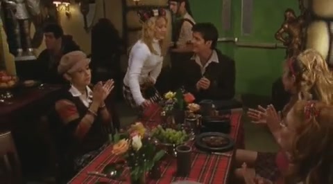 DailyDuff-dot-org_LizzieMcGuire-2x28TheGreatestCrushofAll0913.jpg