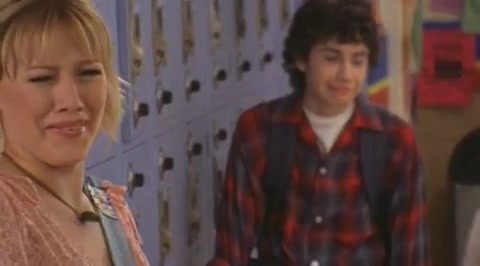 DailyDuff-dot-org_LizzieMcGuire-2x28TheGreatestCrushofAll1213.jpg
