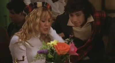 DailyDuff-dot-org_LizzieMcGuire-2x28TheGreatestCrushofAll0937.jpg