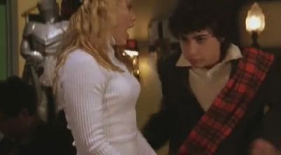 DailyDuff-dot-org_LizzieMcGuire-2x28TheGreatestCrushofAll0947.jpg