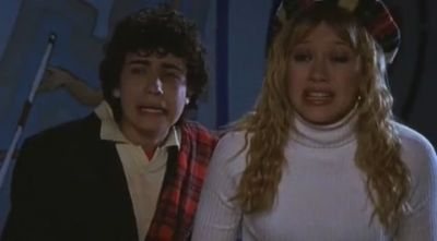 DailyDuff-dot-org_LizzieMcGuire-2x28TheGreatestCrushofAll0992.jpg