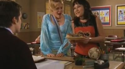 DailyDuff-dot-org_LizzieMcGuire-2x28TheGreatestCrushofAll1215.jpg