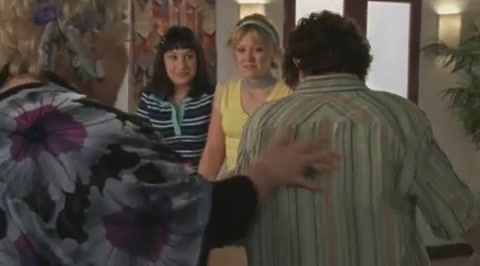 DailyDuff-dot-org_LizzieMcGuire-2x29GrandOleGrandma0054.jpg