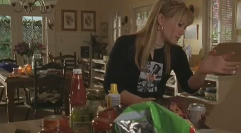 DailyDuff-dot-org_LizzieMcGuire-2x29GrandOleGrandma0742.jpg DailyDuff-dot-org_LizzieMcGuire-2x29GrandOleGrandma0742.jpg