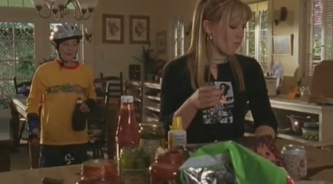 DailyDuff-dot-org_LizzieMcGuire-2x29GrandOleGrandma0745.jpg DailyDuff-dot-org_LizzieMcGuire-2x29GrandOleGrandma0745.jpg