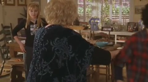 DailyDuff-dot-org_LizzieMcGuire-2x29GrandOleGrandma1013.jpg