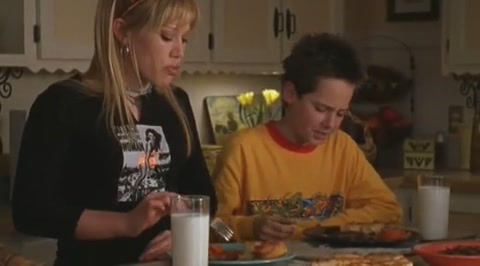 DailyDuff-dot-org_LizzieMcGuire-2x29GrandOleGrandma1077.jpg