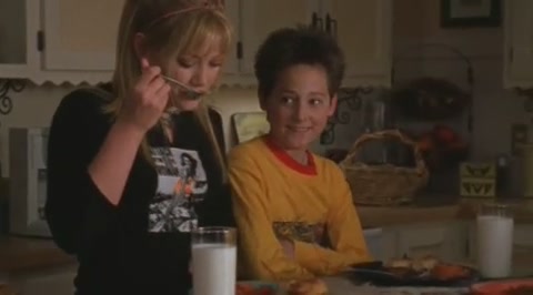 DailyDuff-dot-org_LizzieMcGuire-2x29GrandOleGrandma1175.jpg DailyDuff-dot-org_LizzieMcGuire-2x29GrandOleGrandma1175.jpg