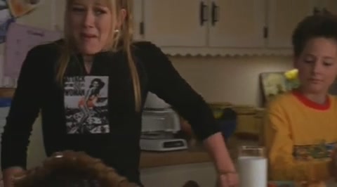 DailyDuff-dot-org_LizzieMcGuire-2x29GrandOleGrandma1179.jpg DailyDuff-dot-org_LizzieMcGuire-2x29GrandOleGrandma1179.jpg