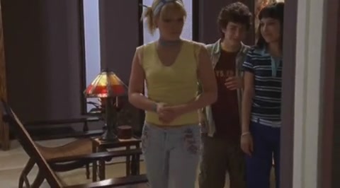 DailyDuff-dot-org_LizzieMcGuire-2x29GrandOleGrandma1202.jpg DailyDuff-dot-org_LizzieMcGuire-2x29GrandOleGrandma1202.jpg