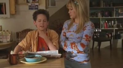 DailyDuff-dot-org_LizzieMcGuire-2x29GrandOleGrandma0228.jpg