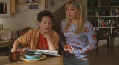 DailyDuff-dot-org_LizzieMcGuire-2x29GrandOleGrandma0229.jpg