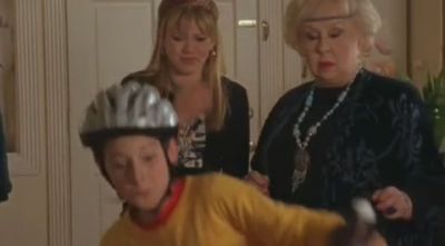 DailyDuff-dot-org_LizzieMcGuire-2x29GrandOleGrandma0829.jpg