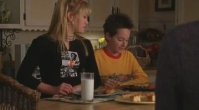 DailyDuff-dot-org_LizzieMcGuire-2x29GrandOleGrandma1101.jpg