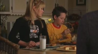 DailyDuff-dot-org_LizzieMcGuire-2x29GrandOleGrandma1104.jpg