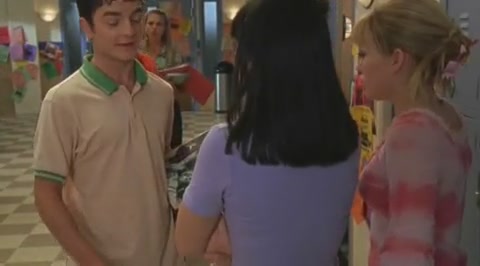 DailyDuff-dot-org_LizzieMcGuire-2x30MyFairLarry0298.jpg DailyDuff-dot-org_LizzieMcGuire-2x30MyFairLarry0298.jpg