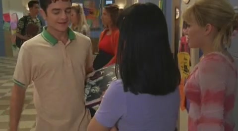 DailyDuff-dot-org_LizzieMcGuire-2x30MyFairLarry0311.jpg DailyDuff-dot-org_LizzieMcGuire-2x30MyFairLarry0311.jpg