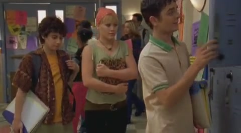 DailyDuff-dot-org_LizzieMcGuire-2x30MyFairLarry0638.jpg DailyDuff-dot-org_LizzieMcGuire-2x30MyFairLarry0638.jpg