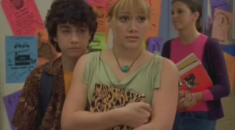 DailyDuff-dot-org_LizzieMcGuire-2x30MyFairLarry0651.jpg DailyDuff-dot-org_LizzieMcGuire-2x30MyFairLarry0651.jpg