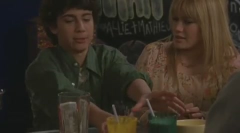 DailyDuff-dot-org_LizzieMcGuire-2x31TheGordoShuffle0220.jpg DailyDuff-dot-org_LizzieMcGuire-2x31TheGordoShuffle0220.jpg