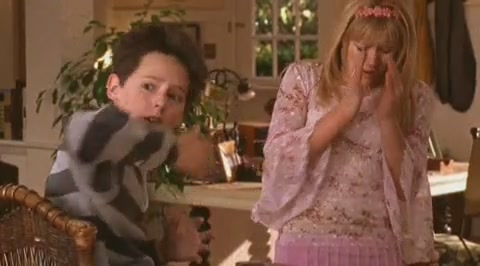 DailyDuff-dot-org_LizzieMcGuire-2x32MyDinnerWithDig0305.jpg