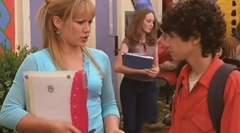 DailyDuff-dot-org_LizzieMcGuire-2x32MyDinnerWithDig0431.jpg
