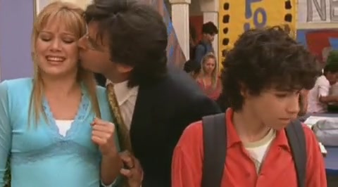 DailyDuff-dot-org_LizzieMcGuire-2x32MyDinnerWithDig0480.jpg