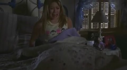 DailyDuff-dot-org_LizzieMcGuire-2x33JustOneOfTheGuys1799.jpg DailyDuff-dot-org_LizzieMcGuire-2x33JustOneOfTheGuys1799.jpg