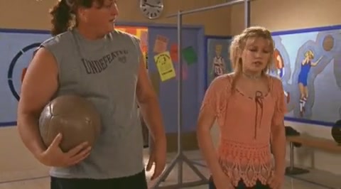 DailyDuff-dot-org_LizzieMcGuire-2x33JustOneOfTheGuys2116.jpg