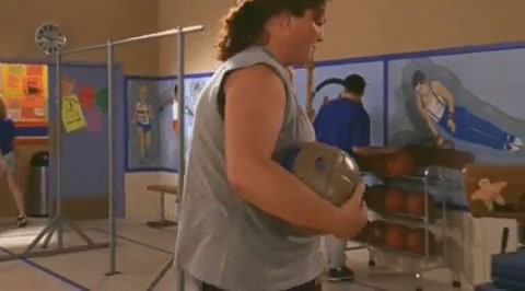 DailyDuff-dot-org_LizzieMcGuire-2x33JustOneOfTheGuys2120.jpg