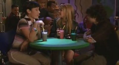 DailyDuff-dot-org_LizzieMcGuire-2x33JustOneOfTheGuys1561.jpg