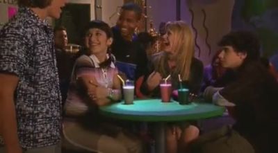 DailyDuff-dot-org_LizzieMcGuire-2x33JustOneOfTheGuys1566.jpg