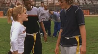 DailyDuff-dot-org_LizzieMcGuire-2x33JustOneOfTheGuys2312.jpg