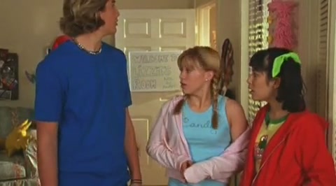 DailyDuff-dot-org_LizzieMcGuire-2x34MagicTrain0449.jpg