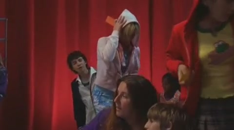 DailyDuff-dot-org_LizzieMcGuire-2x34MagicTrain0481.jpg