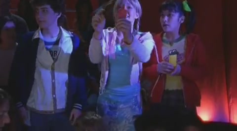 DailyDuff-dot-org_LizzieMcGuire-2x34MagicTrain0623.jpg