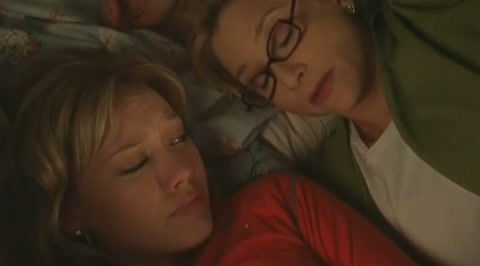 DailyDuff-dot-org_LizzieMcGuire-2x34MagicTrain0806.jpg