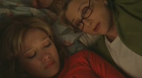DailyDuff-dot-org_LizzieMcGuire-2x34MagicTrain0822.jpg
