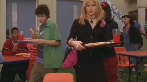 DailyDuff-dot-org_LizzieMcGuire-2x34MagicTrain0903.jpg