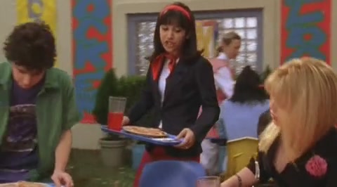 DailyDuff-dot-org_LizzieMcGuire-2x34MagicTrain0905.jpg