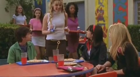 DailyDuff-dot-org_LizzieMcGuire-2x34MagicTrain0936.jpg