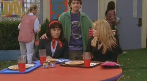 DailyDuff-dot-org_LizzieMcGuire-2x34MagicTrain0956.jpg