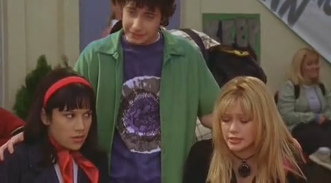 DailyDuff-dot-org_LizzieMcGuire-2x34MagicTrain0959.jpg